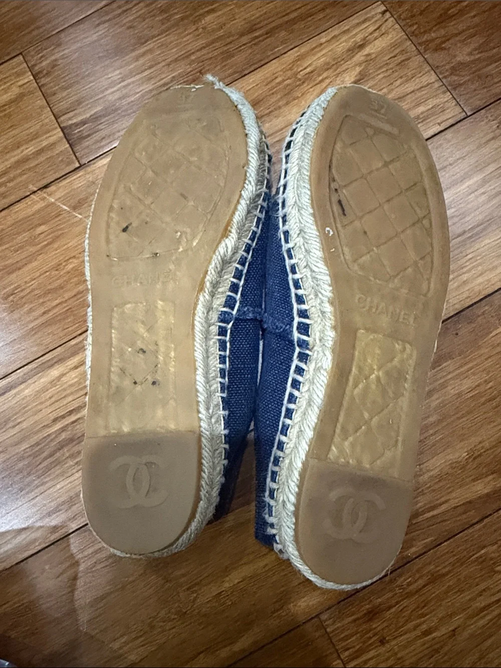 Chanel denim flat size 37